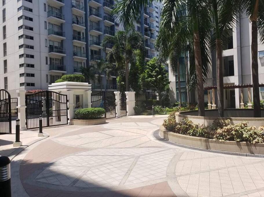 מנילה Lovely 2 Bed Room Condo Infront Of Naia Terminal 3 מראה חיצוני תמונה