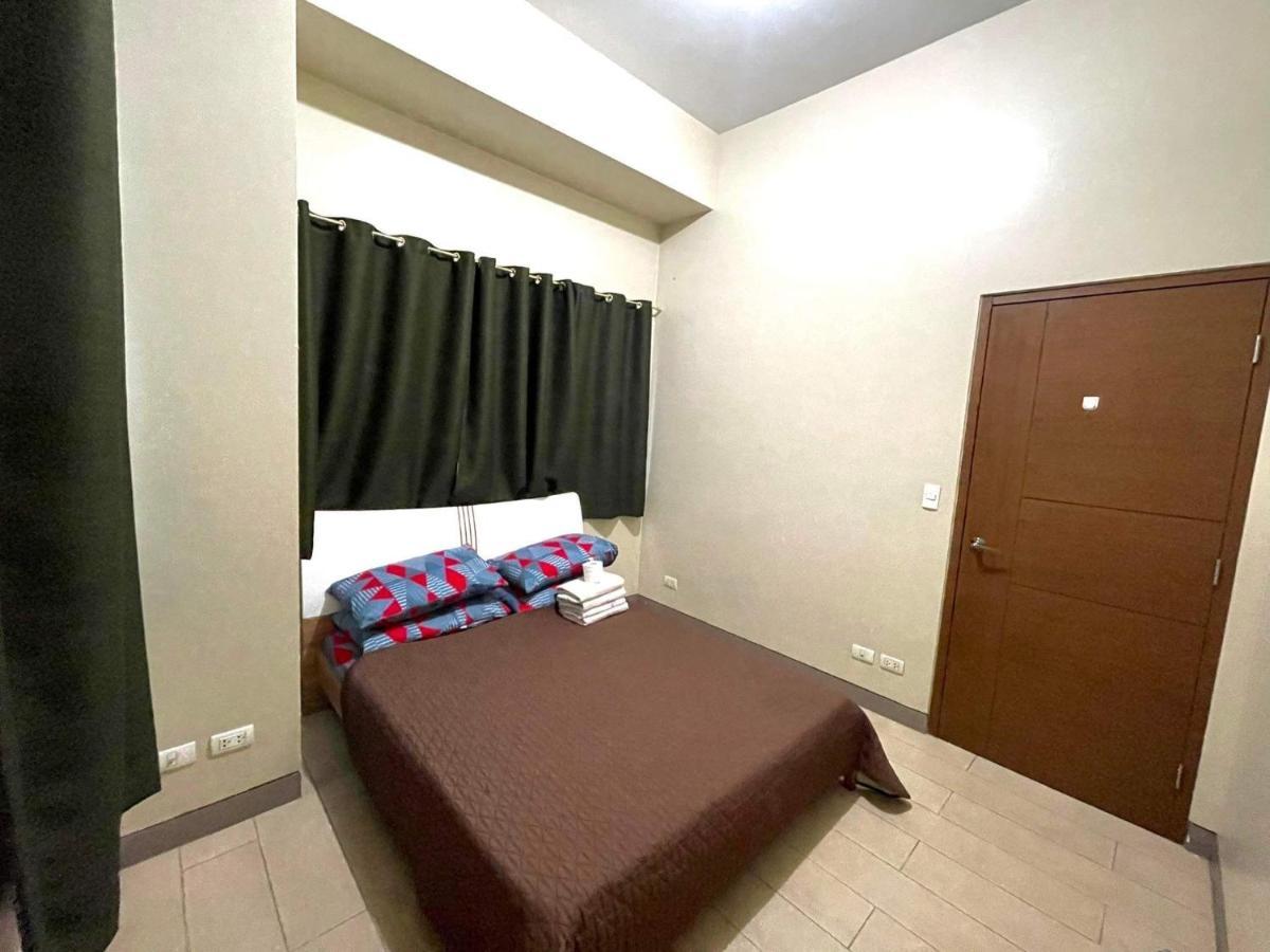 מנילה Lovely 2 Bed Room Condo Infront Of Naia Terminal 3 מראה חיצוני תמונה